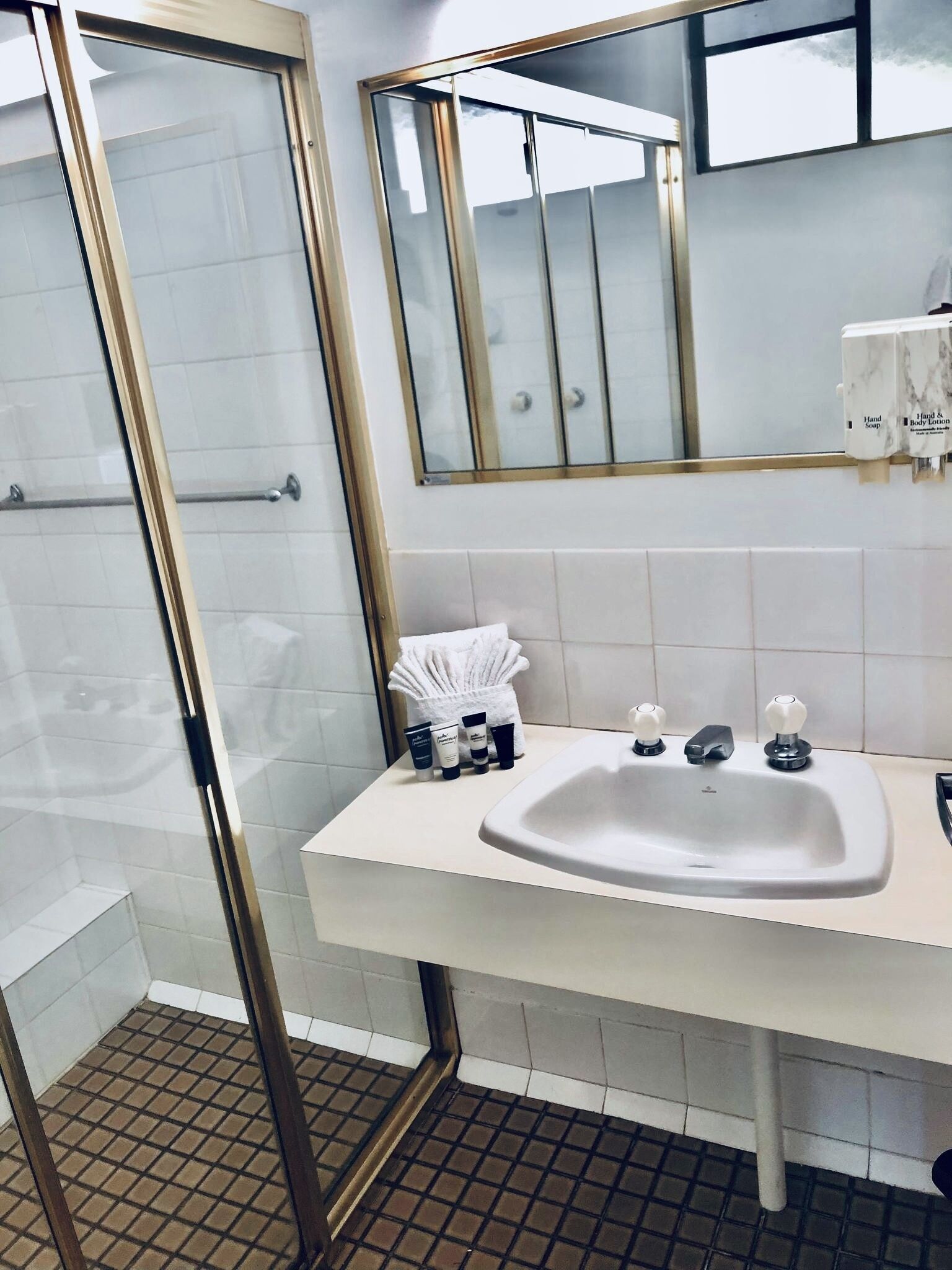Standard Studio | Bathroom | Shower, towels