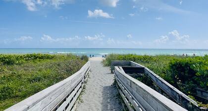 Jupiter Island Beaches, Waterfront Home, Ocean Access, Pool & Boat Dock.