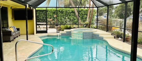 屋外プール、温水プール
