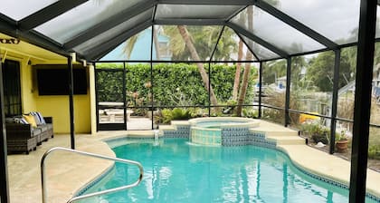 Jupiter Island Beaches, Waterfront Home, Ocean Access, Pool & Boat Dock.