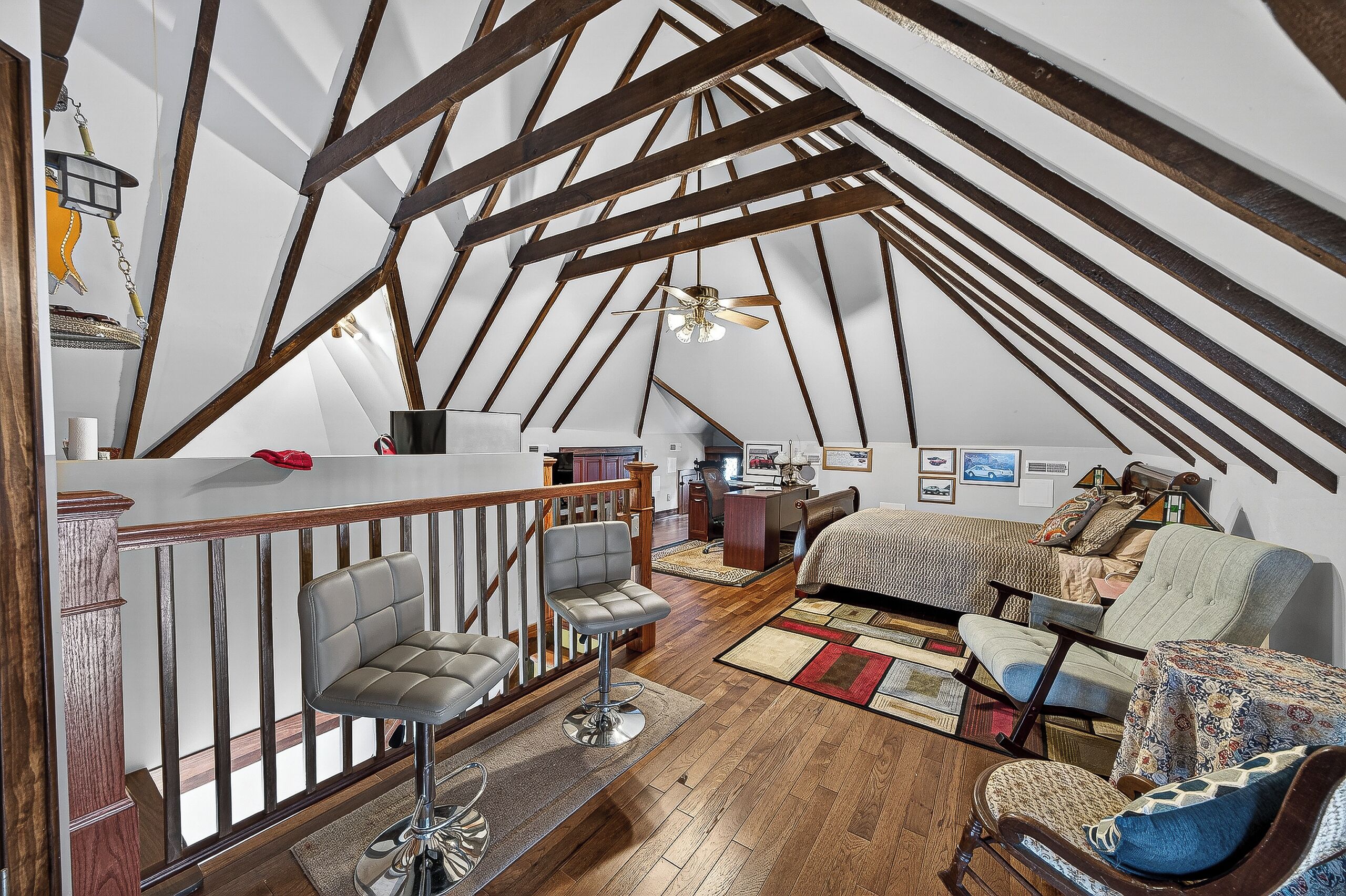 Cortinas blackout, tabla de planchar con plancha y wifi gratis 