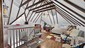 Blackout curtains, iron/ironing board, free WiFi