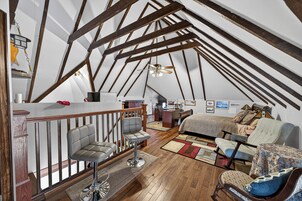 Suite estudio Grand | Cortinas opacas, tabla de planchar con plancha, wifi gratis