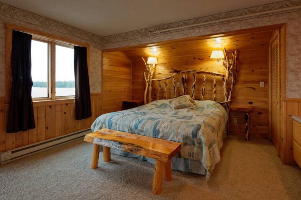 Elbow Lake Lodge: Eagles Nest Studio Suite