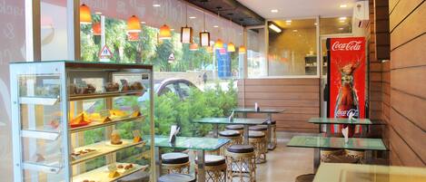 Coffee shop