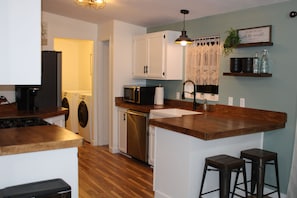 Fridge, microwave, oven, stovetop - Quiet Family Friendly Home on Gravel Road --- 25 min from Lake Huron (Snover)