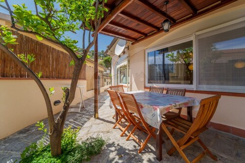 Azzurro Mare 100 m from the Seccheto beach