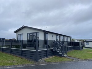 Exterior - Brand new 2021 Lodge - private access to the coastal path (Bude)