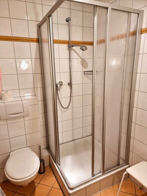 Shower - Laura - Holiday apartments Wiek, FW Laura and Johanna (Wiek)
