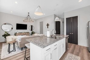 Interior - Tim & Faith's Rooftop - Brand New Nashville Hang Out (Nashville)