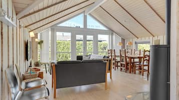 Télévision, cheminée