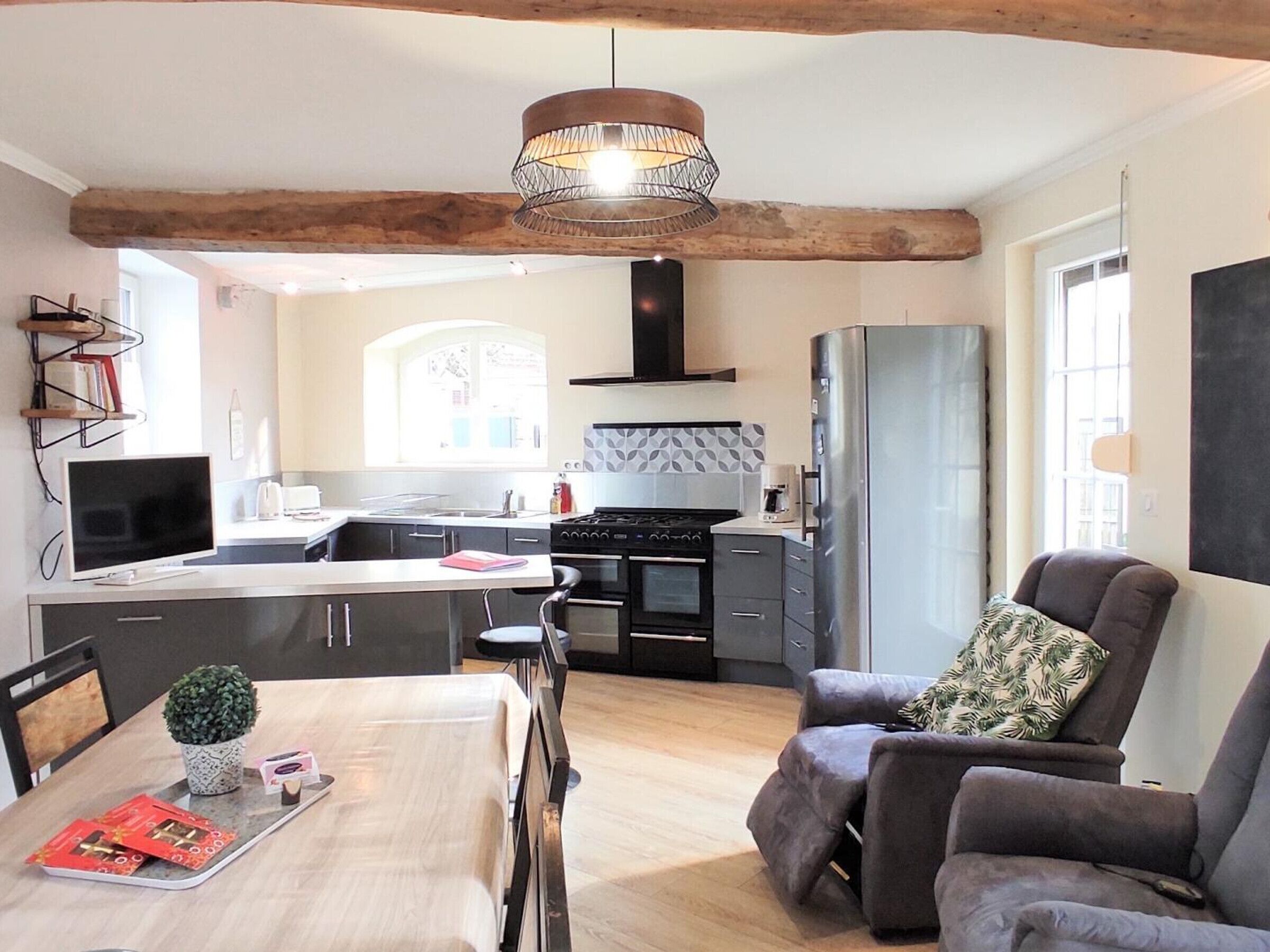 Réfrigérateur, lave-vaisselle, cafetière/bouilloire