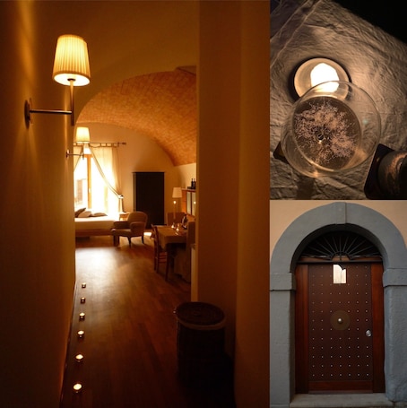 Interior. Charming 1600s open space in the historic center.