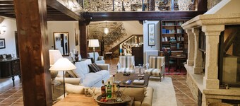 Beautiful Villa with garden and fireplace 10 minutes from the Ribeira Sacra