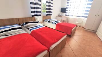 9 Schlafzimmer, Schreibtisch, kostenloses WLAN, Bettwäsche