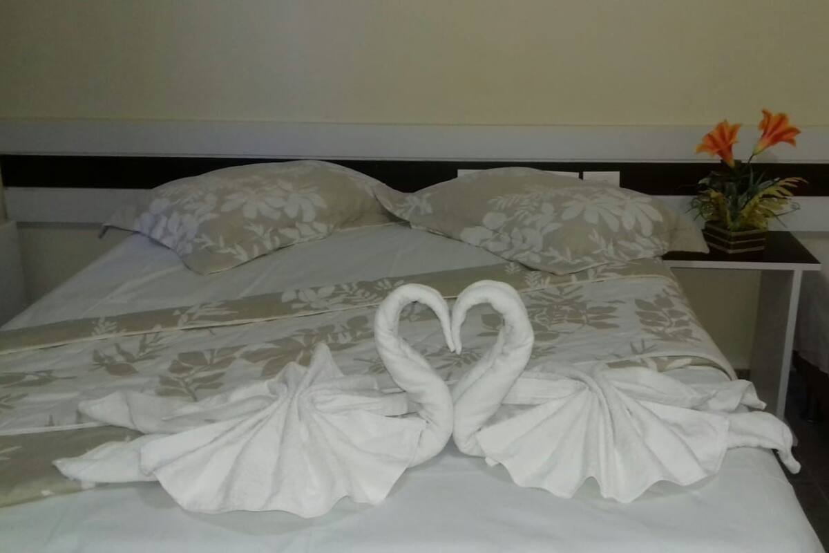 Chambre Confort double | Accès au Wi-Fi (inclus)