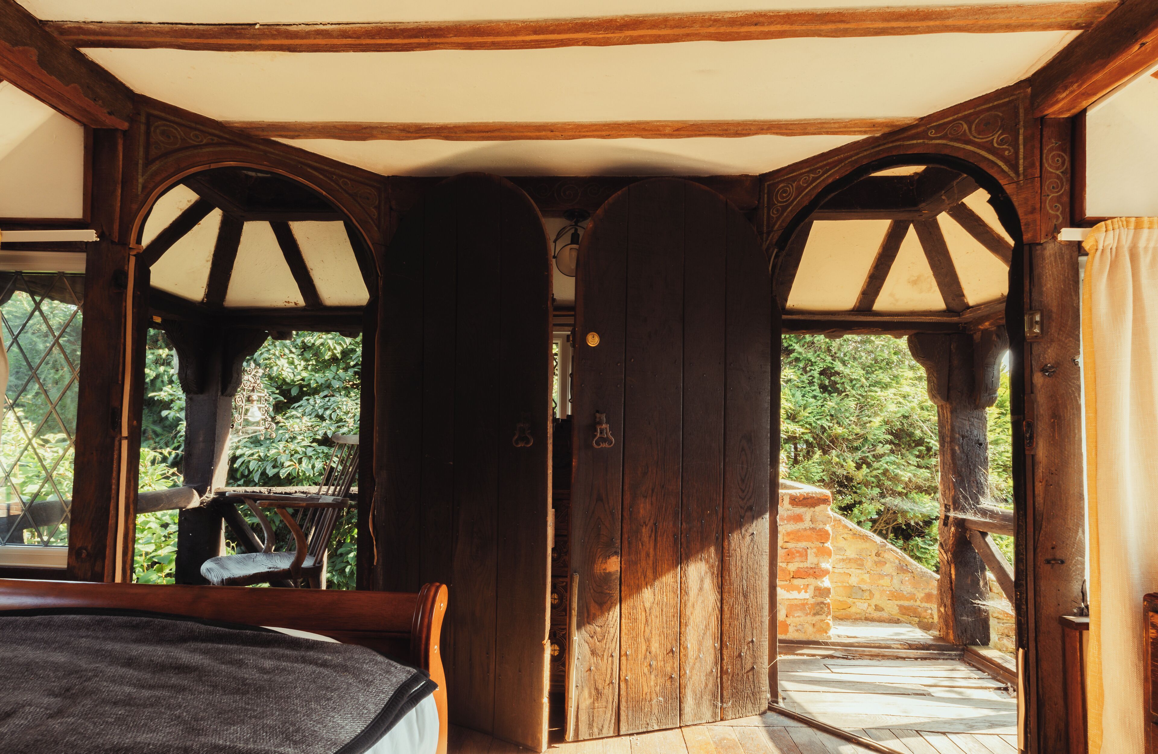 5 bedrooms, desk, travel cot, free WiFi