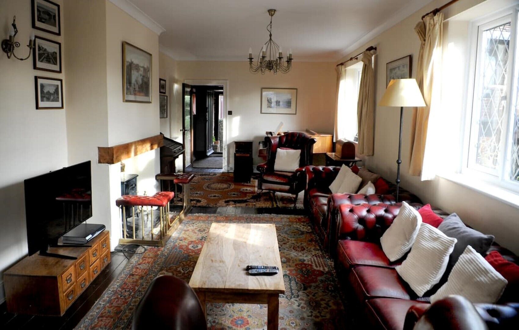 Old Wharf Cottage - Riverside Living with Swimming Pool