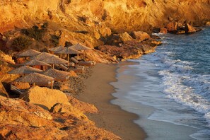 Private beach - Parocks Luxury Hotel & Spa (Paros)