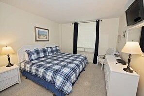 Villa, Multiple Beds, Kitchen | 2 bedrooms, free WiFi - The Sea Pines Resort 929 Cutter Court (Hilton Head Island)