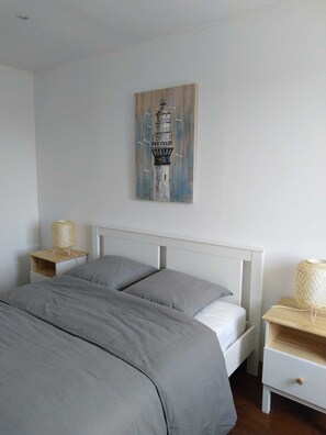 3 عدّة غرف نوم ومكواة/لوح كي وسرير سفر وواي فاي مجانًا