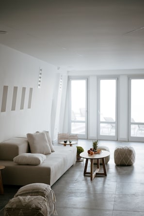 Reception - Mon Signor Hotel Adults Only (Santorini)