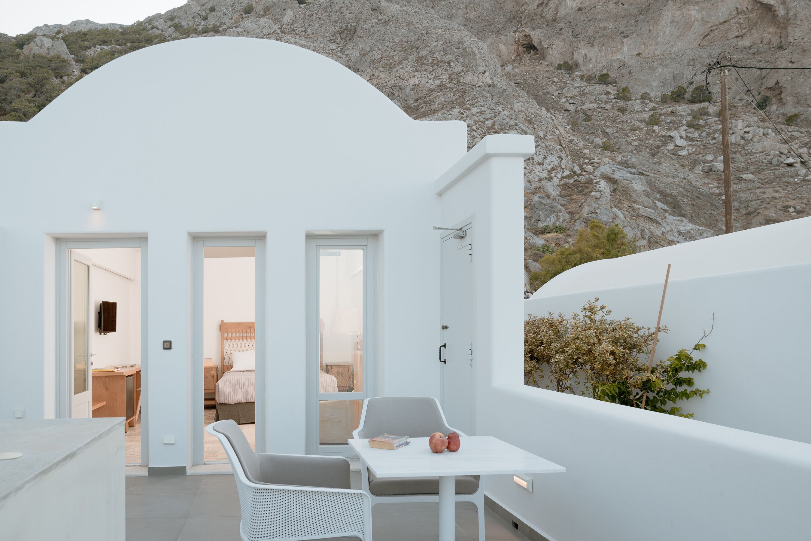 Superior Suite with Sea View and Outdoor Hot Tub | Terrace/patio