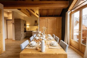 Dining - 250m from ski slopes, 2nd floor, balcony, ski locker, 84m², Valloire (Valloire)