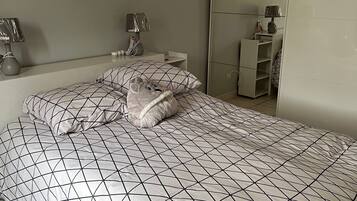 3 chambres, fer et planche Ă repasser, Wi-Fi gratuit