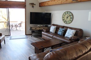 Smart TV, table football, ping pong