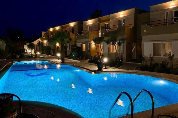 Sesongbasert utendørsbasseng