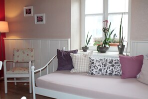 2 Schlafzimmer, Schreibtisch, Bügeleisen/Bügelbrett, kostenloses WLAN