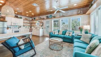 Smart TV, DVD player