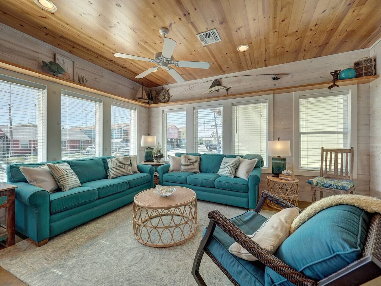 Smart TV, DVD player