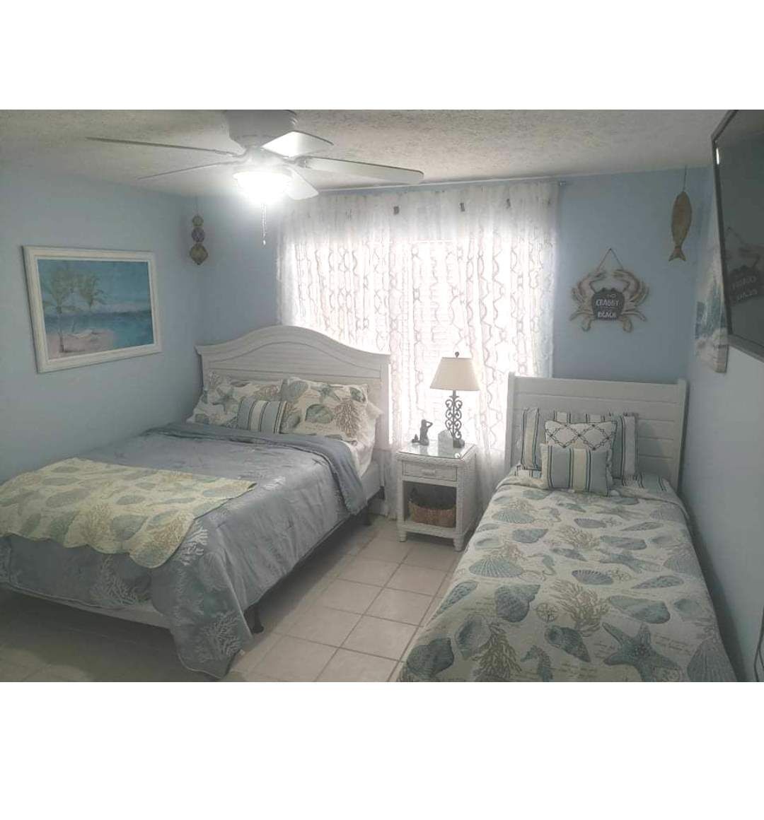 Beachside Blessings (1 Block From the Beach!)