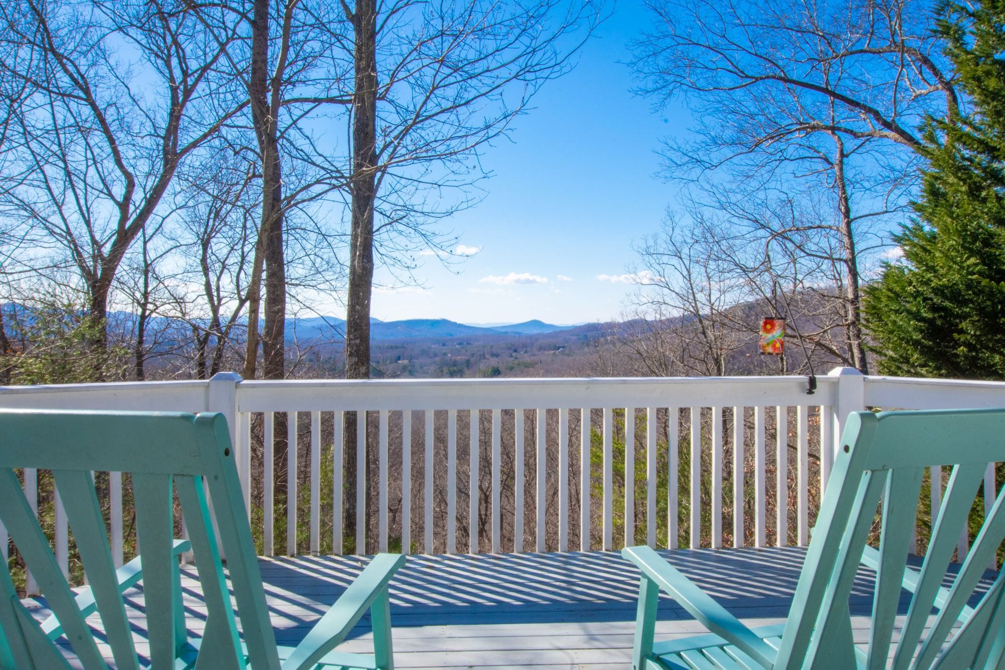 3 Deer Cabin - Fireplace - Mountain View