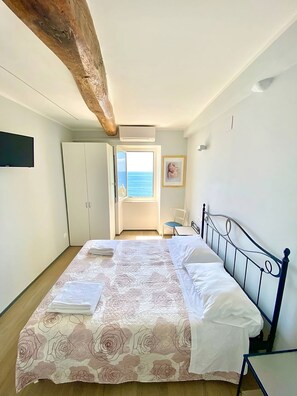 1 Schlafzimmer, Schreibtisch, Bügeleisen/Bügelbrett, kostenloses WLAN