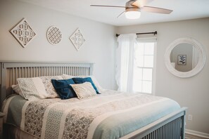 3 bedrooms, iron/ironing board, free WiFi, bed sheets