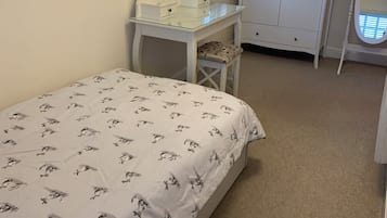 2 habitaciones, tabla de planchar con plancha y wifi gratis