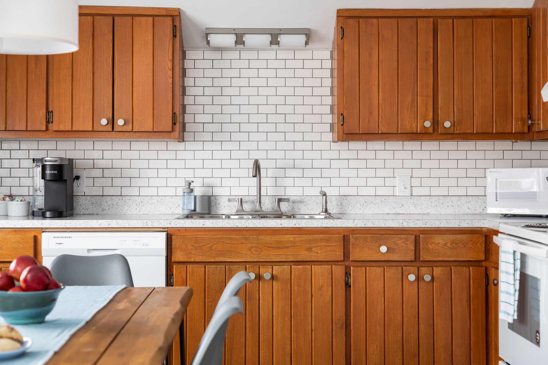 Beautifully Renovated 2 bedroom, 1 bath charmer