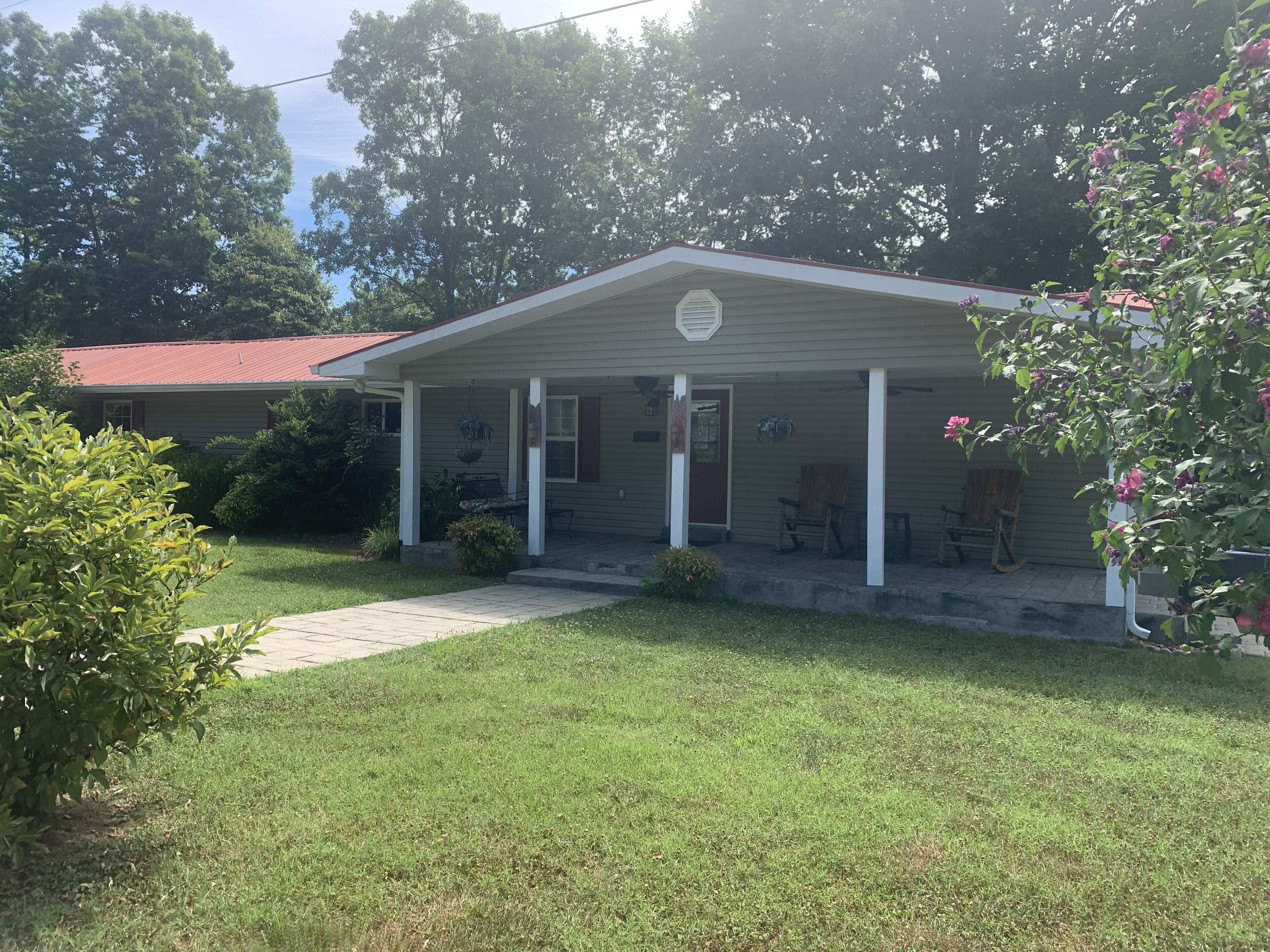 Grace Point "Spend A NIght, Not A Fortune"