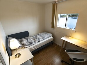 3 dormitorios, escritorio, wifi gratis y ropa de cama