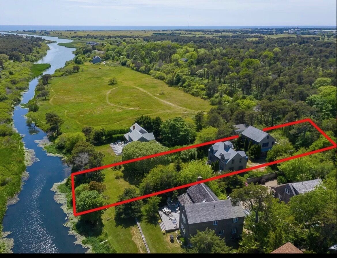 Relaxation on the pond-close to beach and town! Updated Photos!!!!