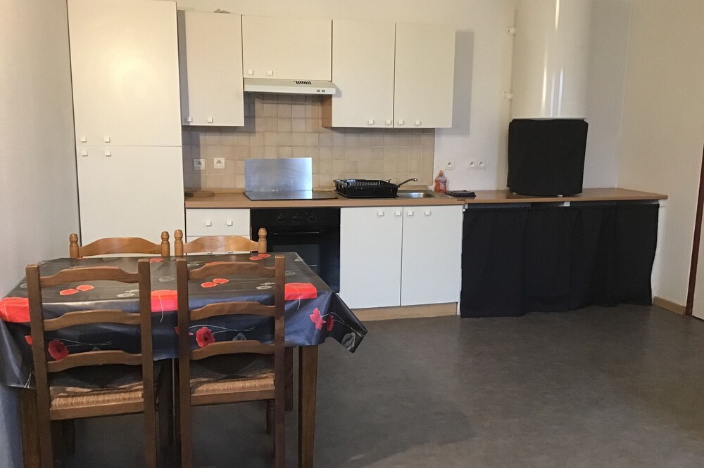 Appartement calme ville médiévale st macaire