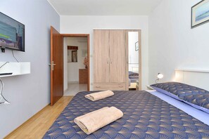 1 室のベッドルーム、WiFi