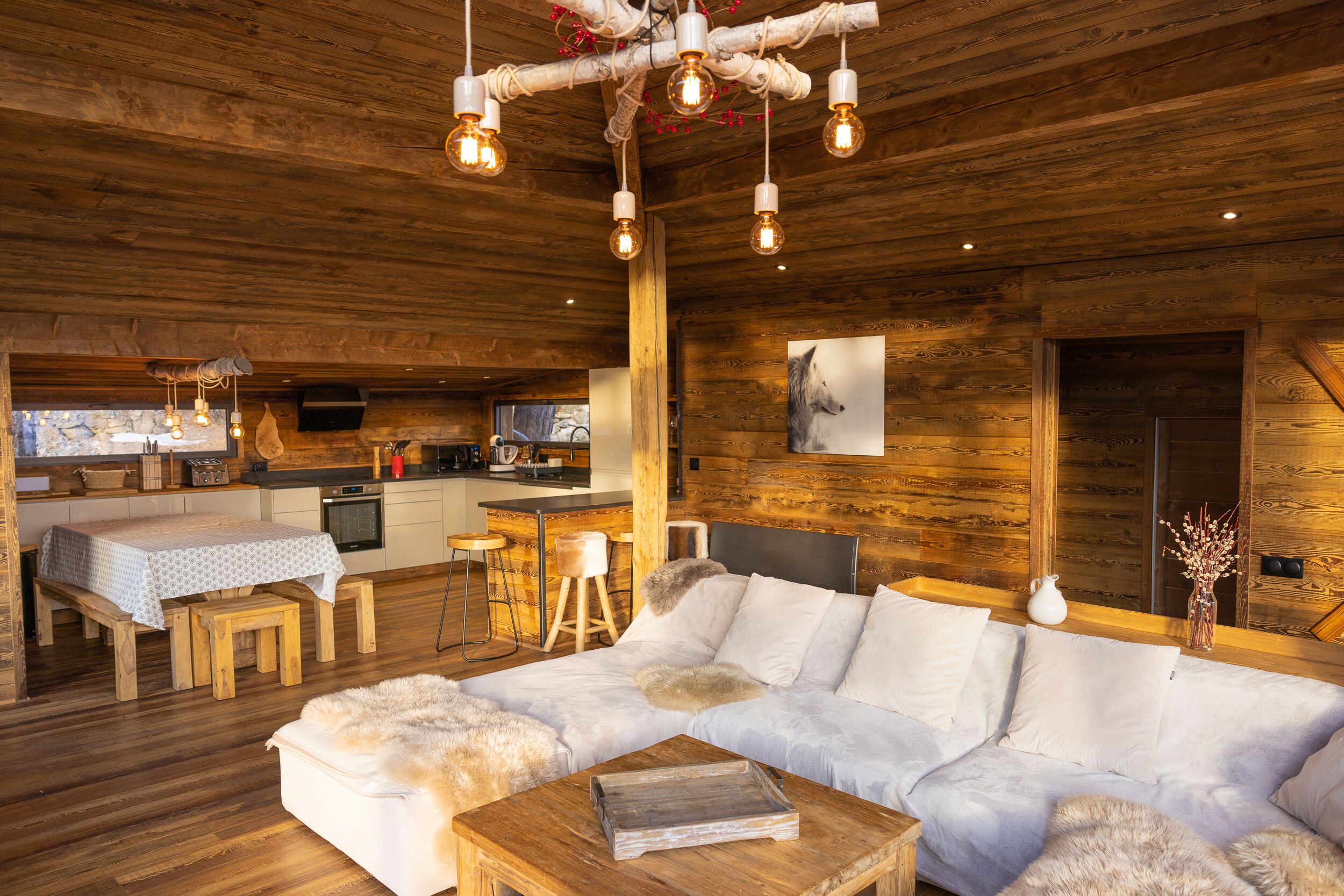 Recent luxurious chalet with breathtaking view