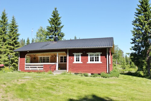 Accommodation in the forest by the lake. Come and visit us in Sweden