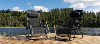 Accommodation in the forest by the lake. Come and visit us in Sweden