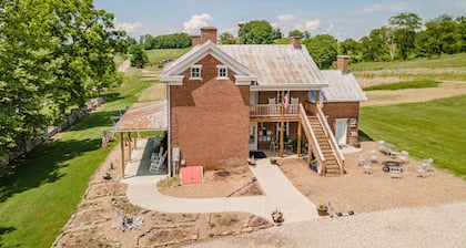 Wild Acres Farm, Fishery and Hunting Preserve - Lodge