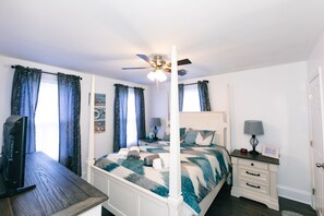 3 bedrooms, iron/ironing board, free WiFi, bed sheets